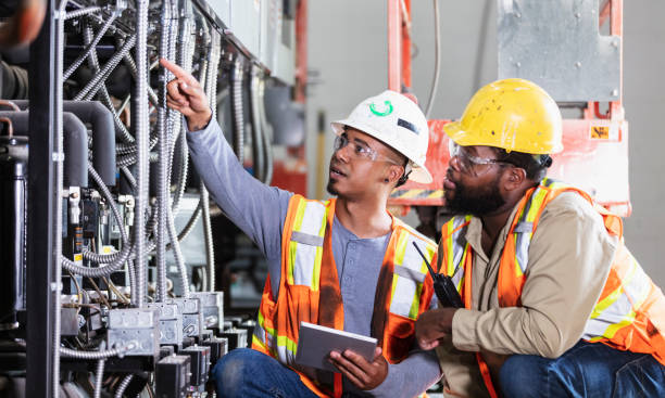Professional Electrician in Monmouth, IL